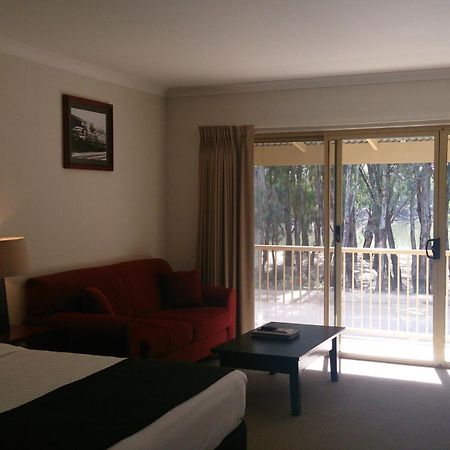 Koondrook Murray Waters Motor Inn & Apartments חדר תמונה